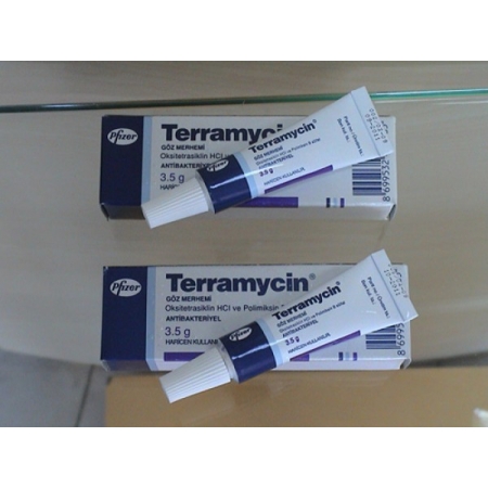 Витаминная добавка для глаз в виде Глазная мазь Terramicyn Ophthalmic Ointment 3,5 гр pfizer (Тайланд)